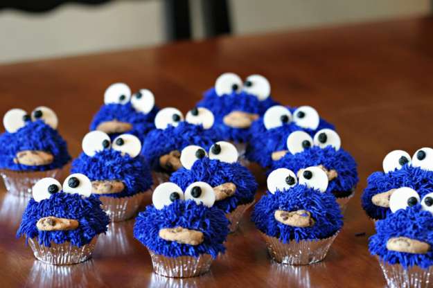 cookie monster cupcake 01