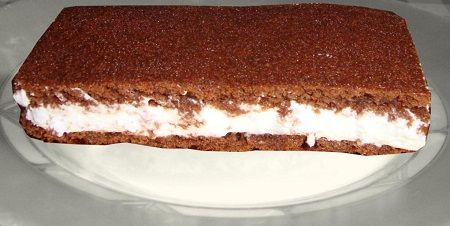 Kinder fetta al latte