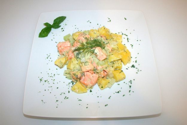 filetto di salmone e patate al forno
