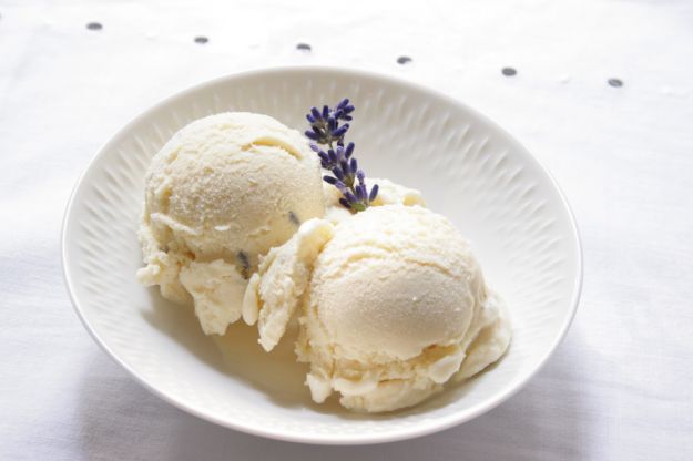 Gelato alla lavanda