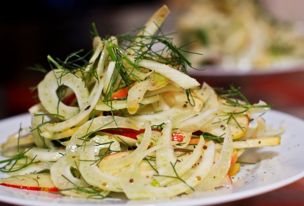 Insalata di mele e finocchi caramellati