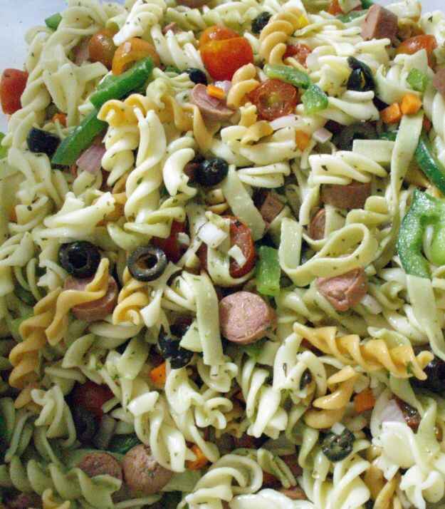 insalata di pasta saporita
