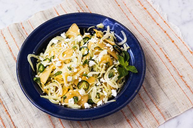 Insalata fresca con melone e finocchio