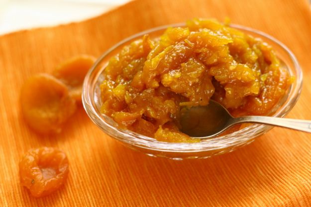 Marmellata di zucca e albicocche secche