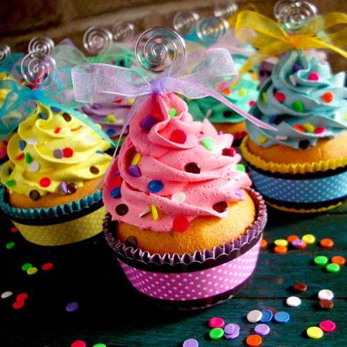 Cupcake per Carnevale con i coriandoli