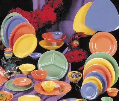 stoviglie colorate