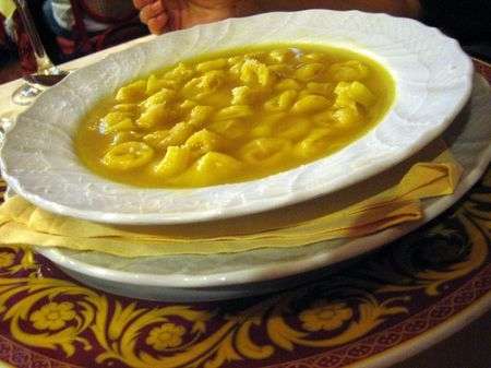 tortellini in brodo