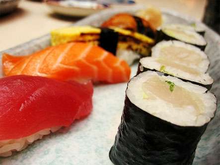 sushi con alga