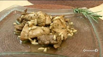 Cotto e mangiato pollo ai capperi