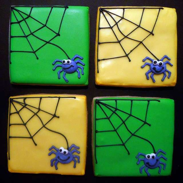 Biscotti ragnatela e ragno per Halloween