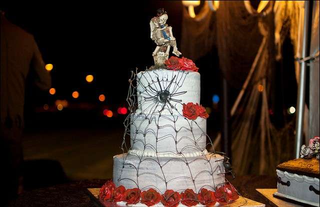 Torta ragnatela per Halloween romantico