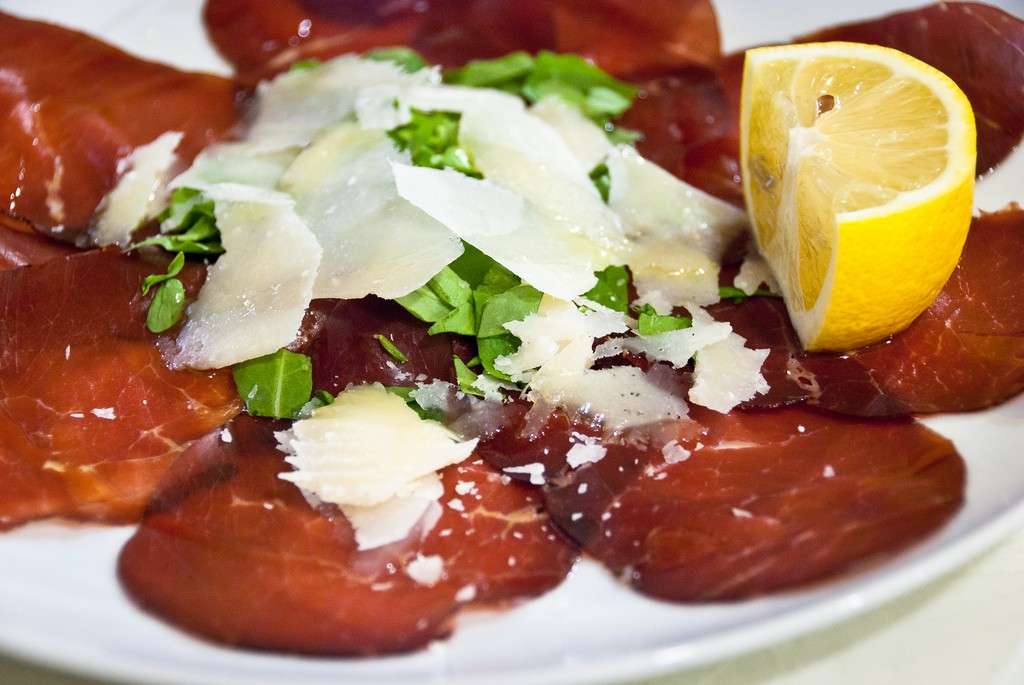 Ricette Pranzo Natale: bresaola e parmigiano