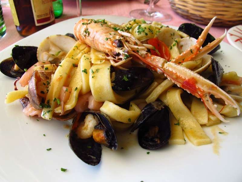 Ricette Vigilia di Natale: fettuccine allo scoglio