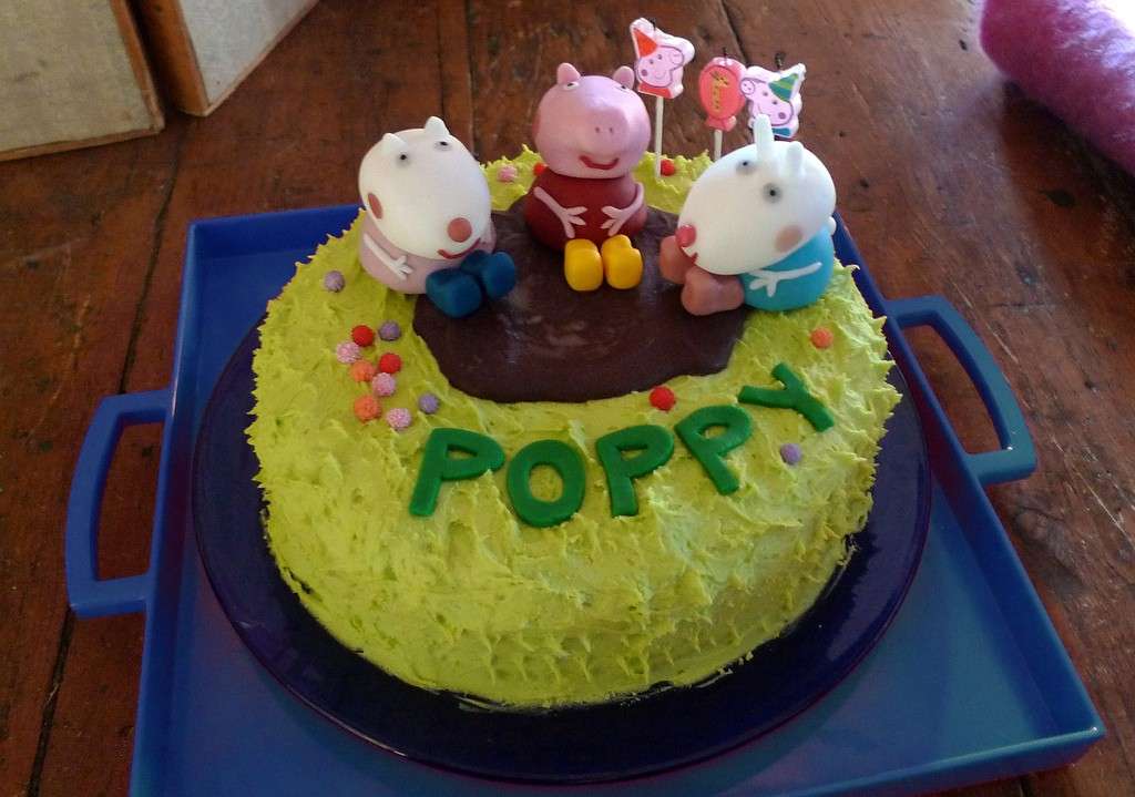 Torta Peppa Pig con crema di burro