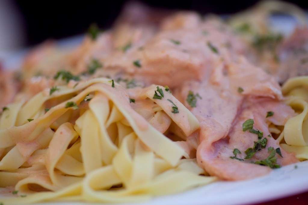 Fettuccine al salmone