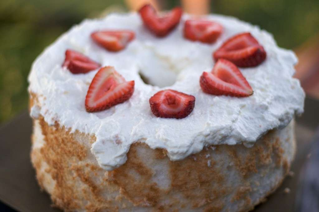 Torta panna e fragole
