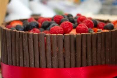 Torta  cioccolato frutti di bosco