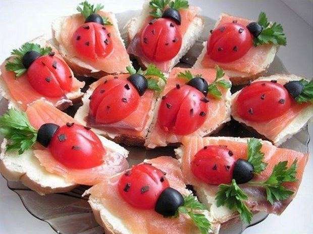 Coccinella su tartina di salmone