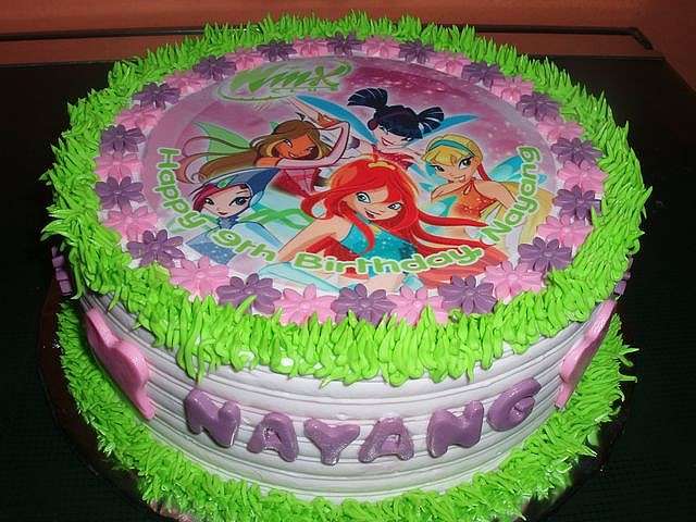 Torta Winx decorazioni fatte a mano