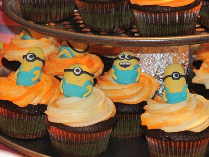 Minions cupcakes