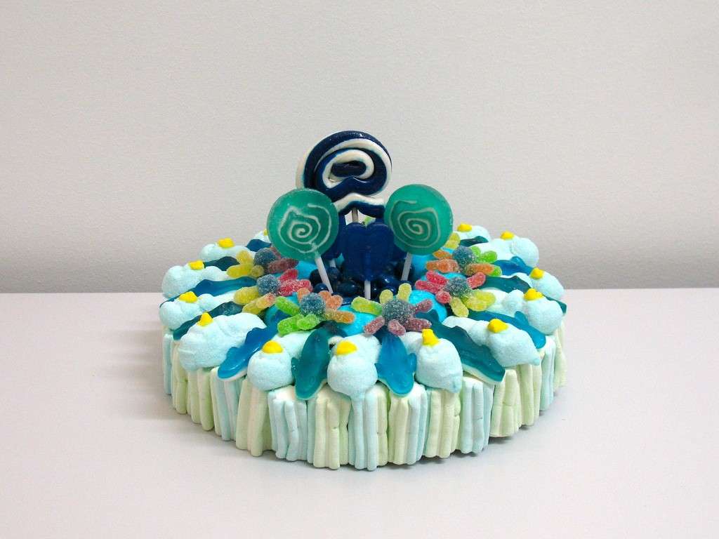 Torta caramelle gommose blu