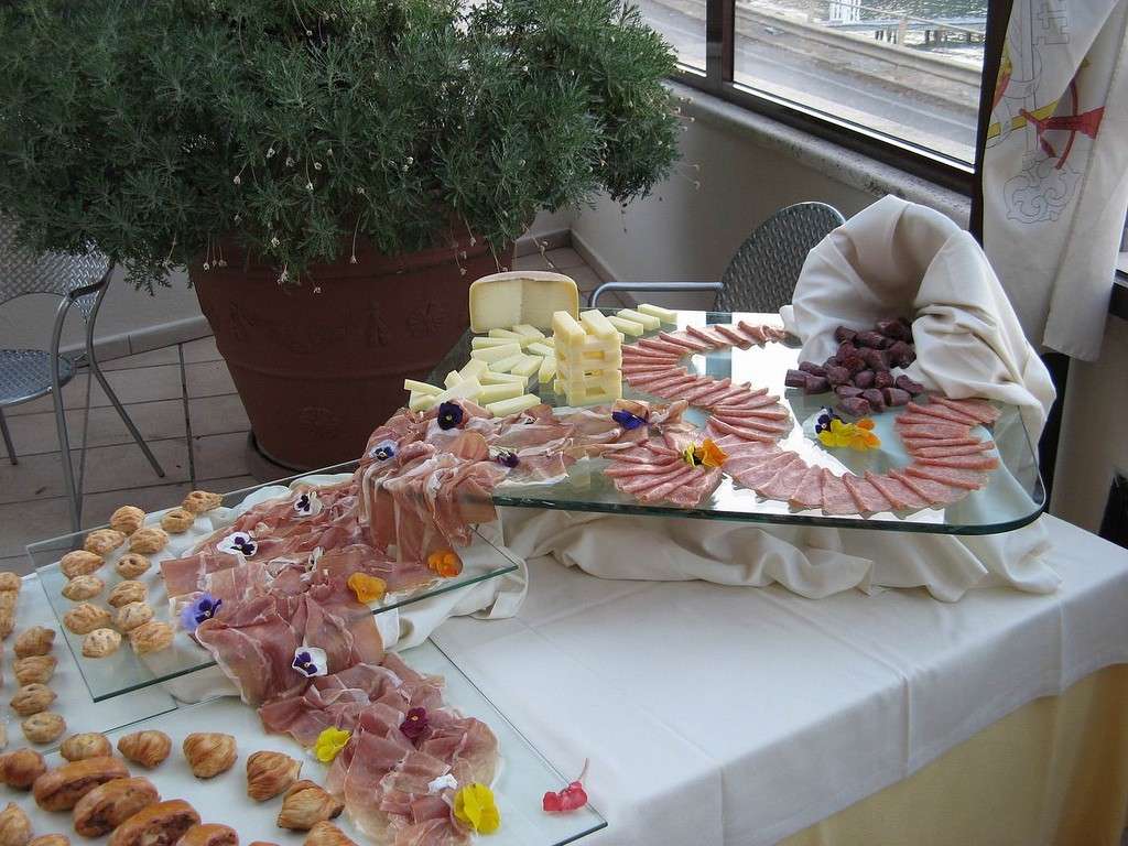 Buffet d'entrata