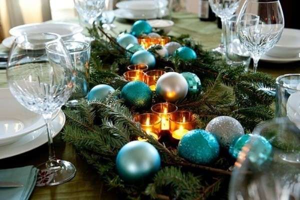 Decorazioni per la tavola di Natale, centrotavola azzurro