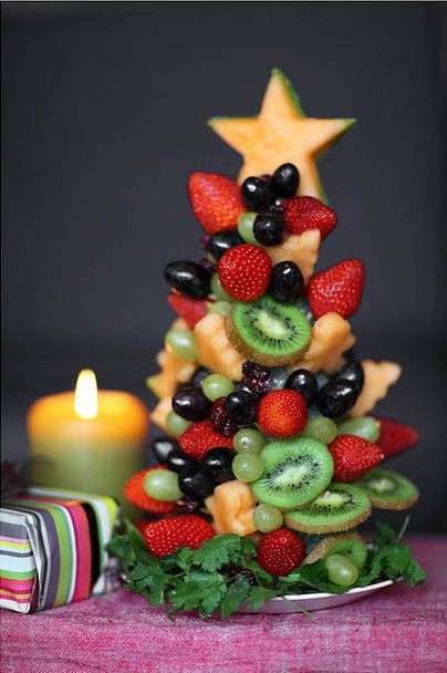 Decorazioni per la tavola di Natale, centrotavola fruttoso