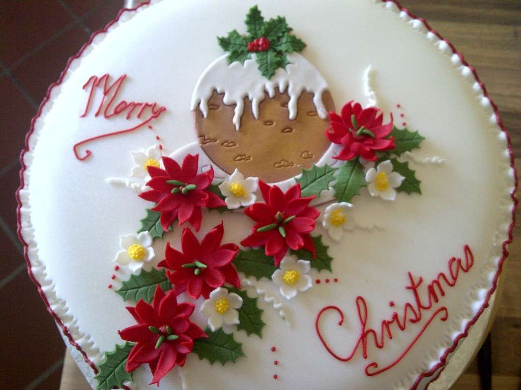 Biscotto e fiori per torta di Natale