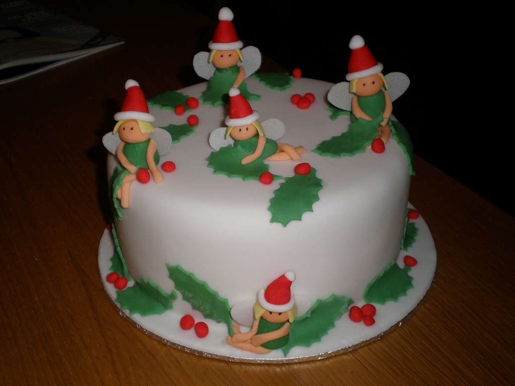 Le fatine sulla torta di Natale