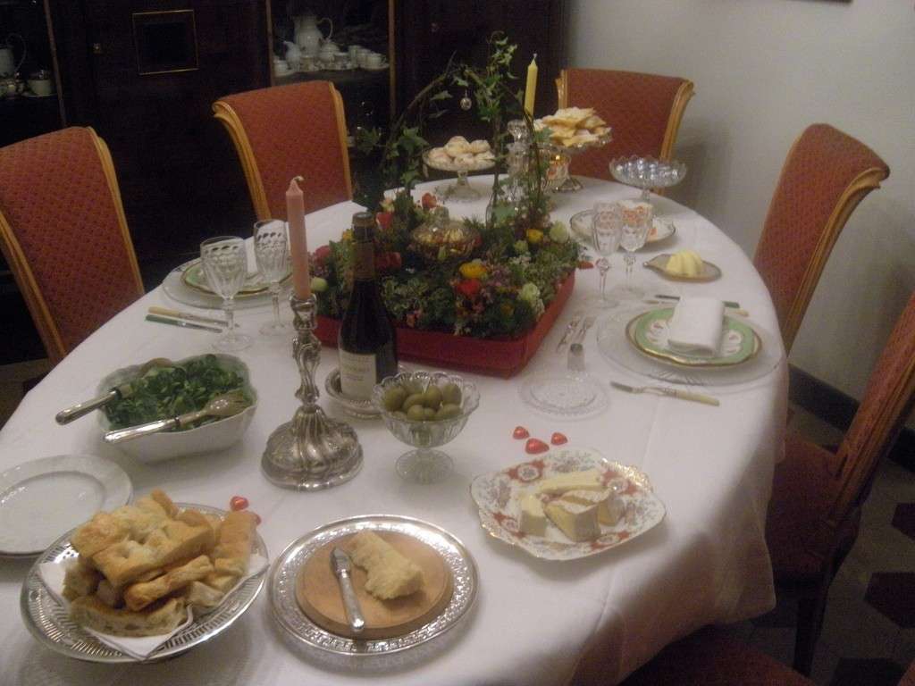 Tavola San Valentino addobata