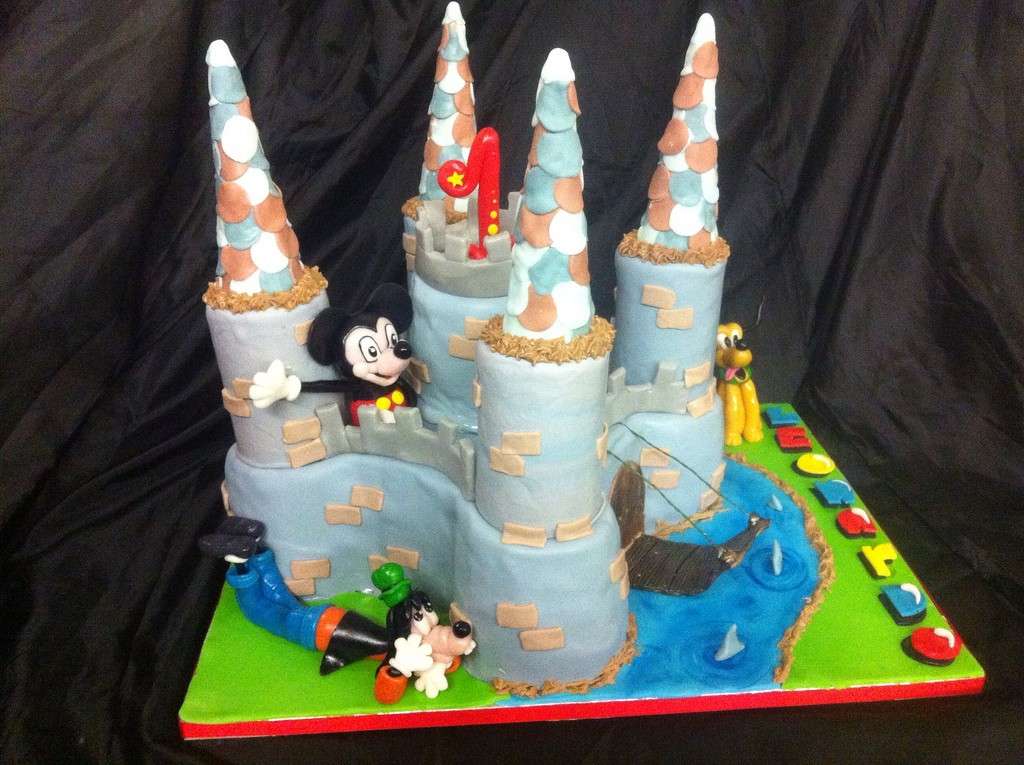 Castello di Topolino come torta