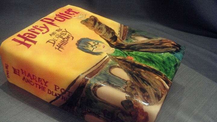 Copertina libro Harry Potter come torta