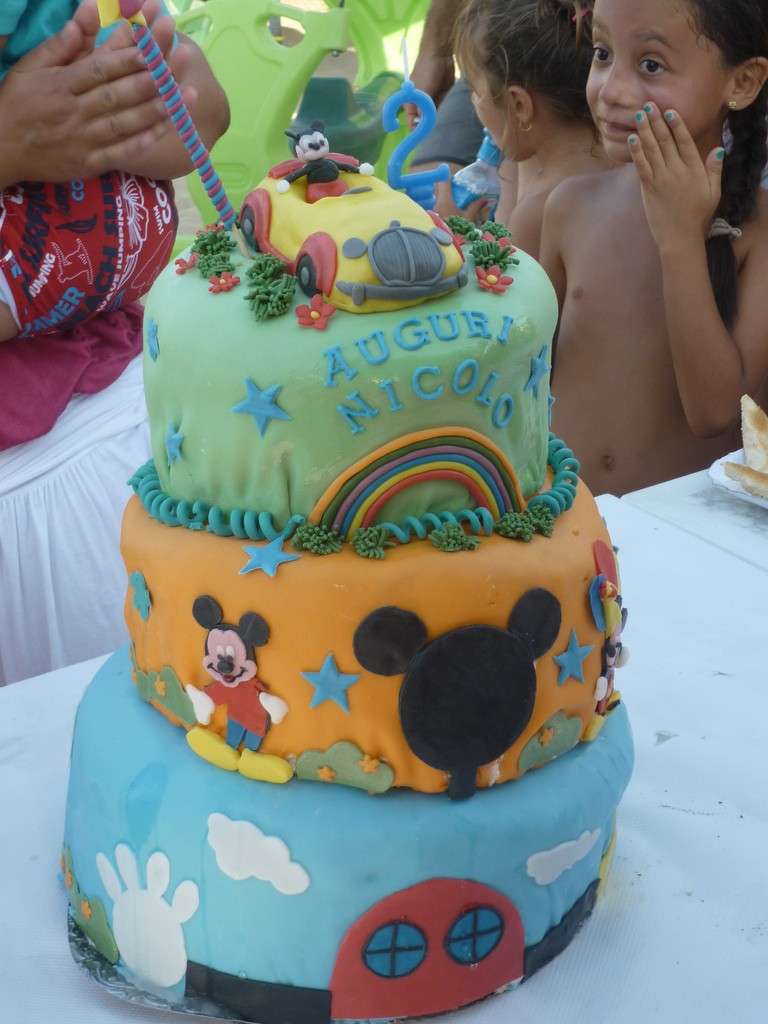 Torta di Topolino a tre piani