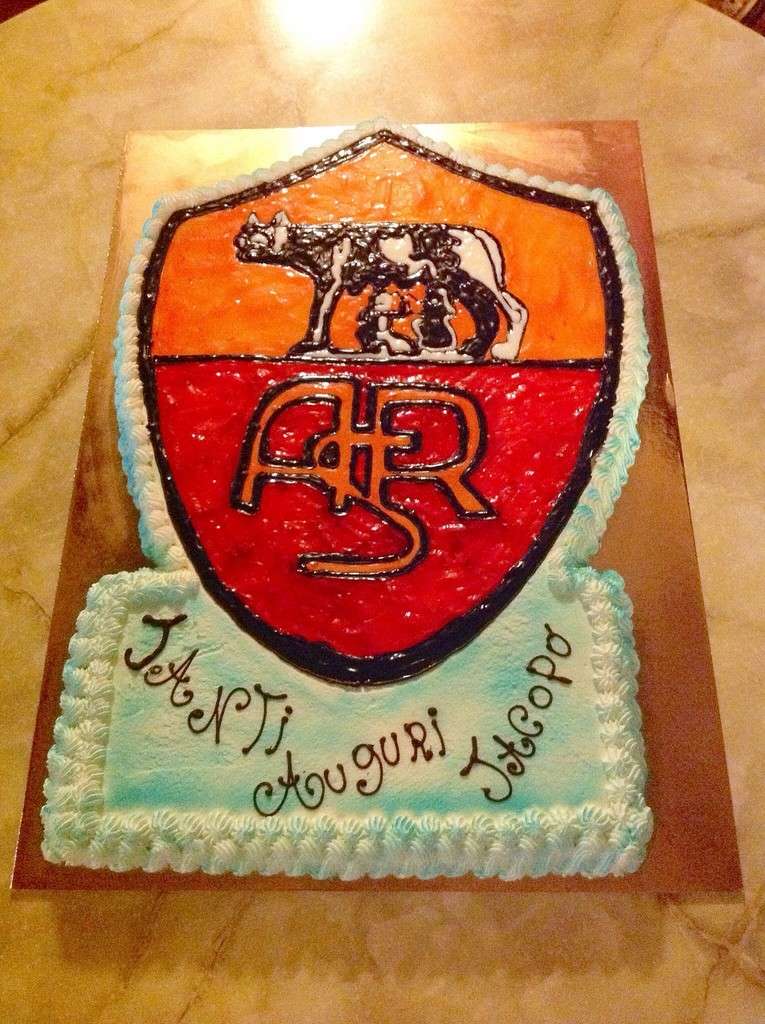 Torta scudetto della Roma con dedica