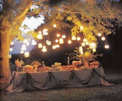 Allestimento di un buffet notturno