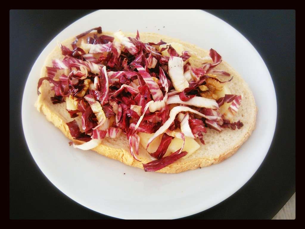 Bruschetta al radicchio