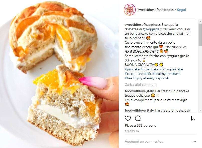 Ciccio pancake con albicocche e yogurt
