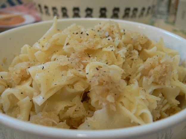 Pasta fresca con semi di papavero
