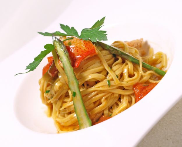 pasta con astice verdure e limone