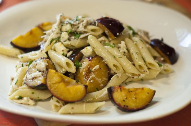 pasta fredda con tonno e prugne 2