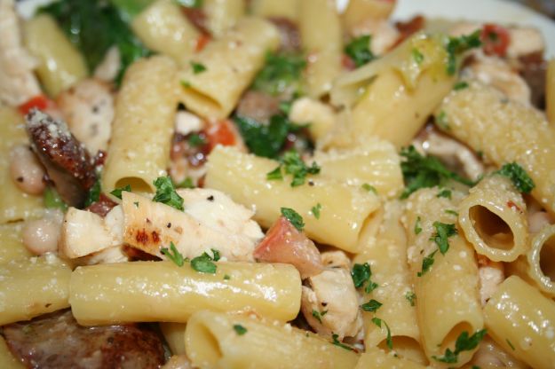 Pasta con scamorza e pancetta