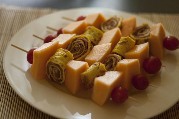 Spiedini di prosciutto crudo e melone