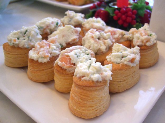 Vol au vents alla mousse di pesce