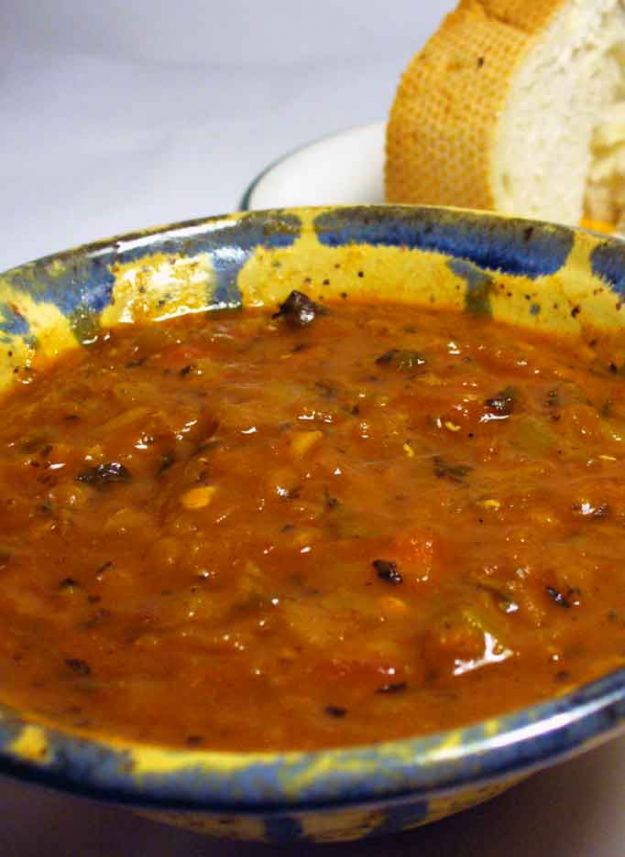 zuppa con funghi chiodini e uova