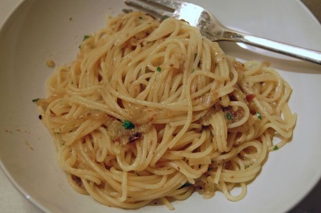 Spaghetti con le acciughe