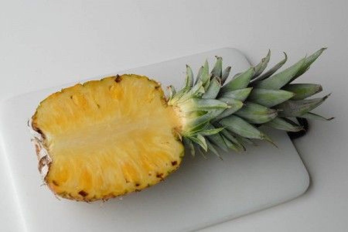 Tacchino freddo con ananas