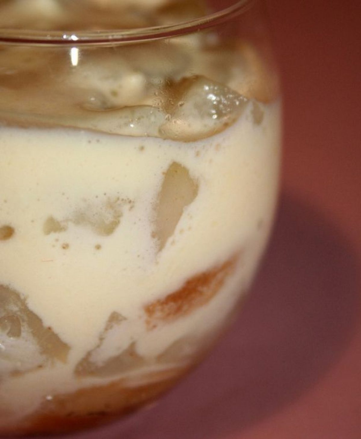 Tiramisù alle pere e cioccolato bianco