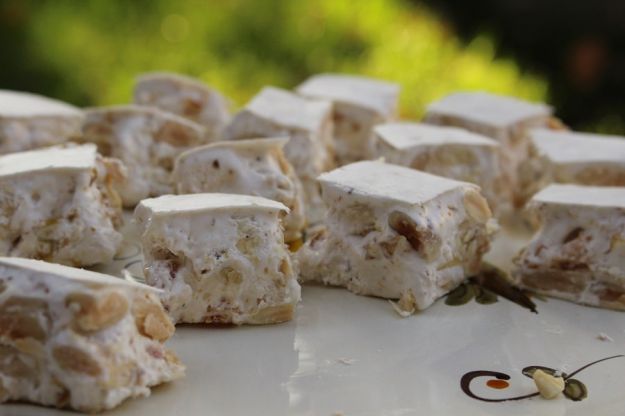 Torrone bianco