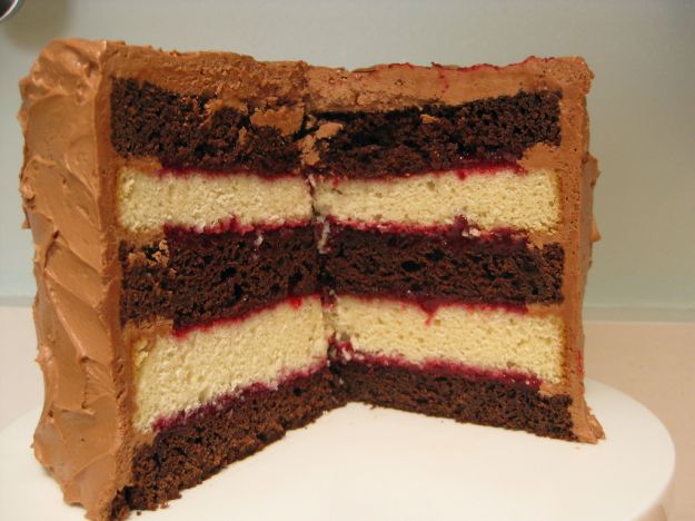 torta bicolore al cioccolato